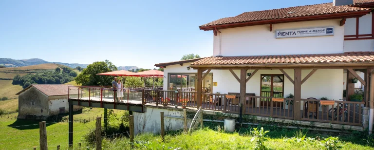 auberge menta dehors pays basque