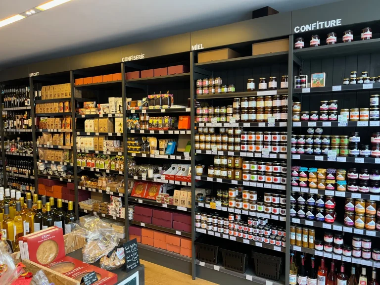 intérieur boutique pyrénissime